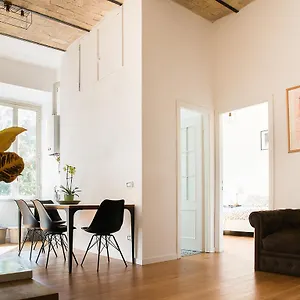  Apartment Domus Claudi Colosseum